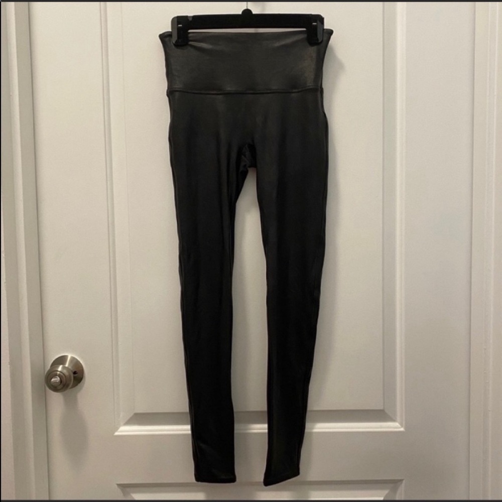 Spanx Faux Leather Leggings - Picture 5 of 6